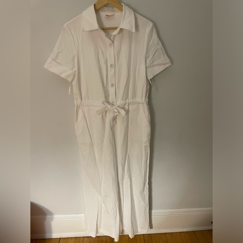 Showpo white jumpsuit size 6